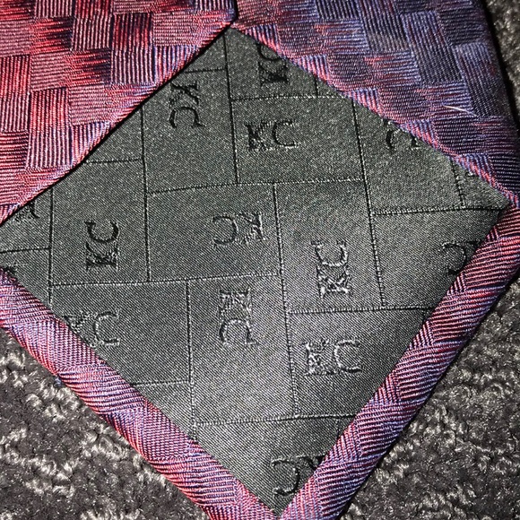 Kenneth Cole Silk tie - Picture 4 of 4